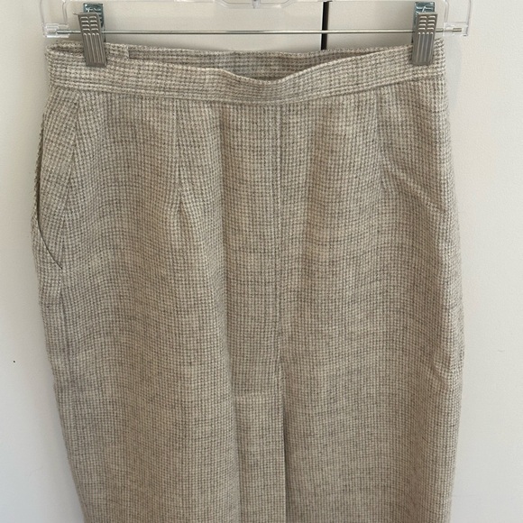 Neutral tweed Pencil Skirt - Picture 3 of 4